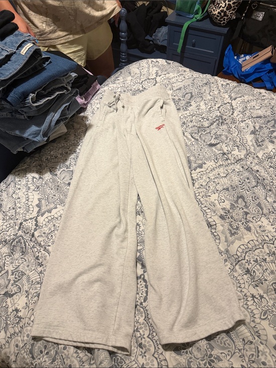Reebok Pants - Reebok Light Gray Wide-Leg Sweatpants with Small Red Logo